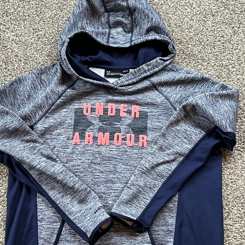 Under Armour Sweatshirt